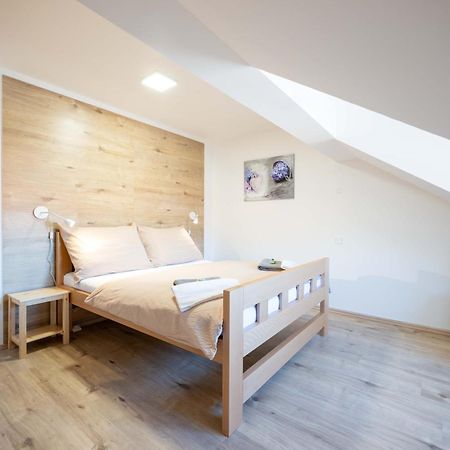 Papi Apartman Valtice Eksteriør bilde