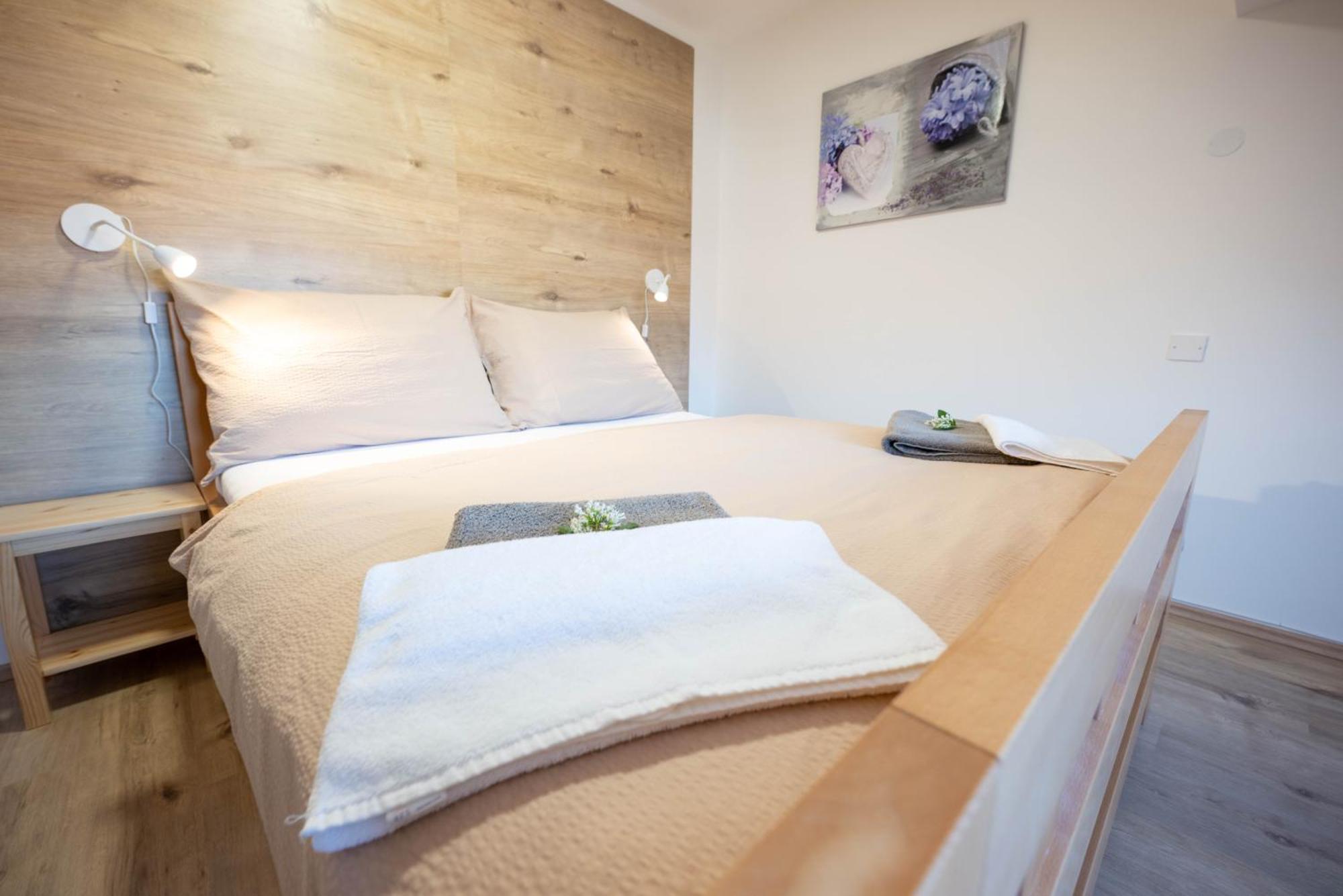 Papi Apartman Valtice Eksteriør bilde